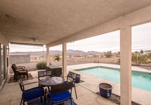 POOL HOME (3393) 3BD/2BA (Near Casinos, River, & Lake Mohave)