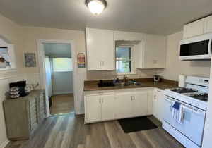 Spacious 2 Bedroom Grover Beach Guest House