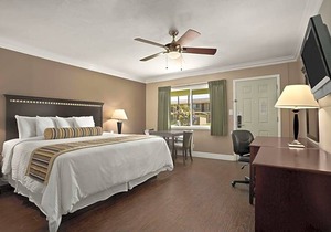 Travelodge by Wyndham Santa Maria