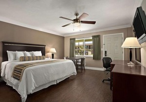Travelodge by Wyndham Santa Maria
