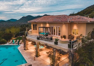 Vista Verde by AvantStay Isolated Villa w/ Tennis Court, Pool, Fire pit!