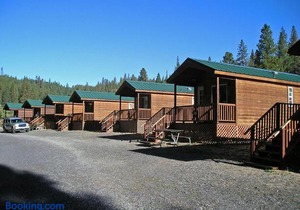 Yosemite Lakes Cabin 40