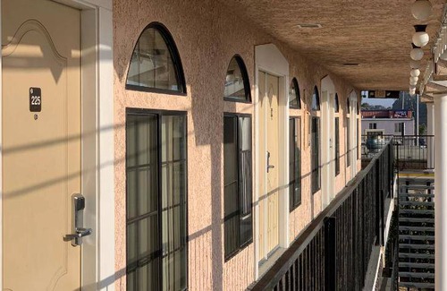 Grover Beach Hotel | 18 m² Motel ∙ 5 guests
