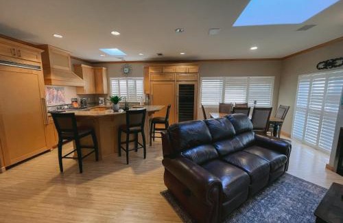 Oceano House | 2 min walk to beach! Large Home! Rooftop Deck!