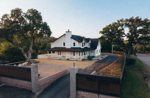Paso Robles House | 279 m² House ∙ 6 bedrooms ∙ 26 guests