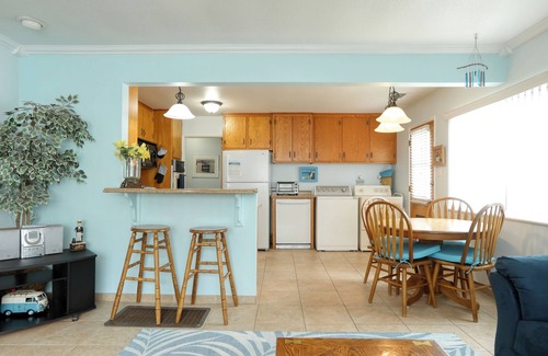 Downtown House | 331 San Luis Avenue: 2 BR, 1 BA Duplex in Pismo Beach, Sleeps 4