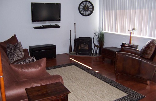 Oceano Apartment | 614 Airpark Two-Bedroom Apartment