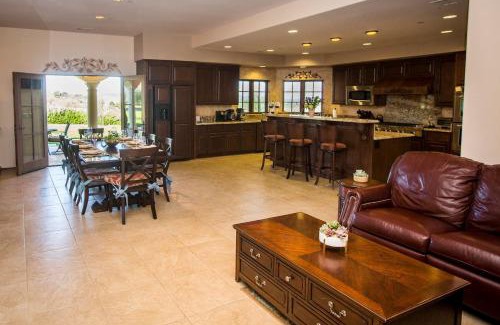 Templeton Villa | Aterno Estate & Vineyard, Main House & Guest House