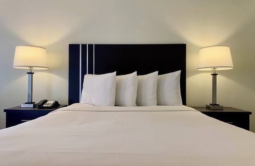 Morro Bay Hotel | Avalon Inn Downtown Morro Bay