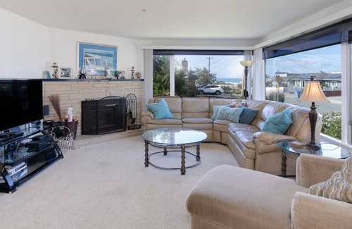 Morro Bay House | Bring the family, including the fur babies!