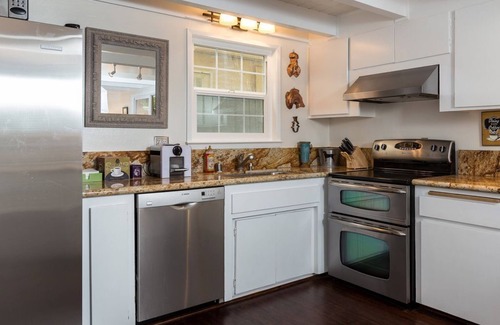 Oceano House | Happy Clam Casa Oceanfront Beach House w/Private GuestHouse