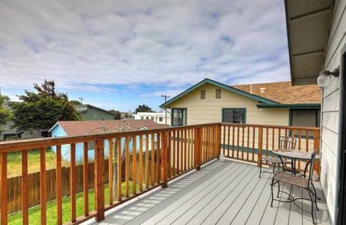 Grover Beach House | MonarchButterflySanctuary&Ocean w/in 8-9mins walking distance from House.