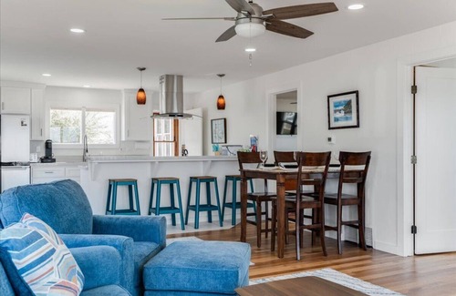 Morro Bay House | Morro Bay Escape - Overlooking the coastline and the Embarcadero