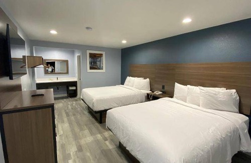 Arroyo Grande Hotel | Motel ∙ 127 guests