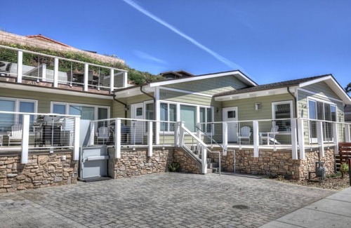 Morro Bay Condo | Ocean Front, Morro Rock Views 2Bdrm Condo at Salty Sister