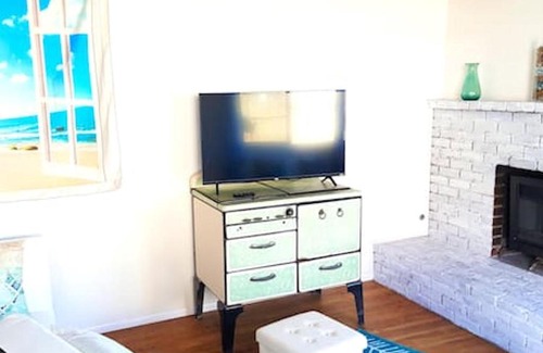 Oceano House | Oceano: Short walk to beach, 4 br, 2 bath, private house! Across street from park & pond