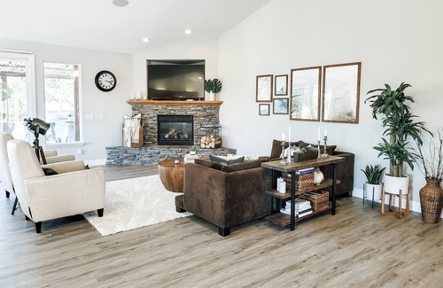 Arroyo Grande House | Private Coastal Craftsman Home on 3 acres in Wine Country w. Bocce Court