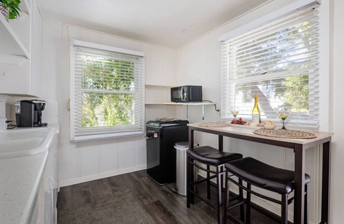 Avila Beach Apartment | The Pine House - Pet Friendly