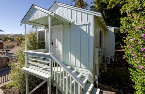 Avila Beach Apartment | The Pine House - Pet Friendly