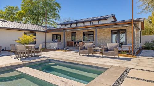Paso Robles House | Wine Country Estate w Pool Hot Tub The Residence at Truss Wines by AvantStay