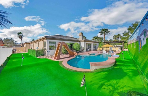 Rancho Santana House | 1/3 Acre Absolut Montage 6BR-4BA/Game-Room/Golf/BocceBall
