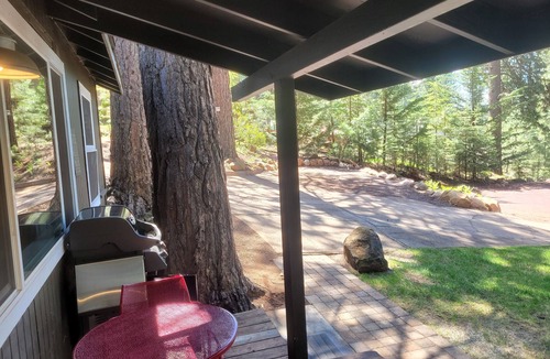 Peninsula Village Cabin | 1 Bedroom/1 Bath On Big Cove!