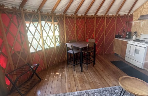 Winters Resort | 1 Bedroom Yurt on Putah Creek-Heat/AC