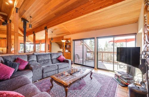 Lake Forest House | 1 Mi to Lake Tahoe: Home w/Hot Tub & Decks
