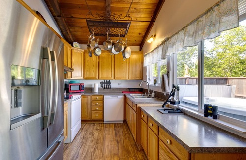 Waldport House | < 1 Mi to Port of Alsea: Inviting Gem w/Views!