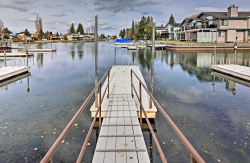 Tahoe Keys House | 1 Mi to Shore: Quiet South Lake Tahoe Condo