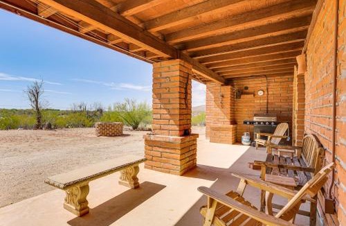 Florence House | 10-Acre Desert Oasis w/Expansive Patio in Tucson!