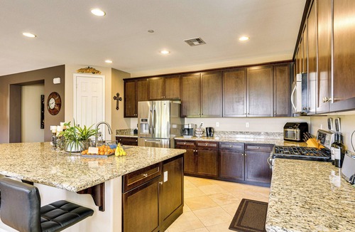Temecula House | 10 Mi to Temecula Old Town: Pet-Friendly Home