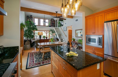 San Luis Obispo House | 10 Minutes from San Luis Obispo A Hidden Treasure Home Santa Margarita, 30+ days