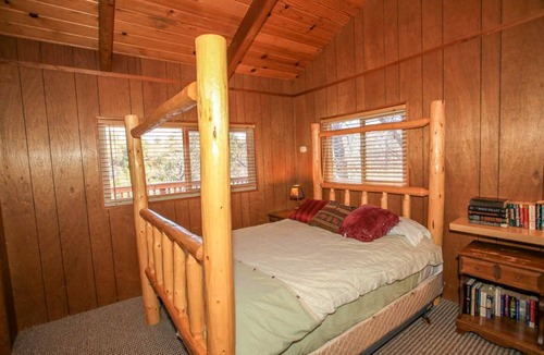 Upper Moonridge House | 100 m² House ∙ 3 bedrooms ∙ 7 guests