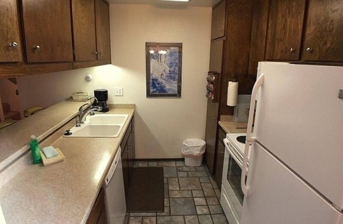 Mammoth Lakes Condo | 102 Standard