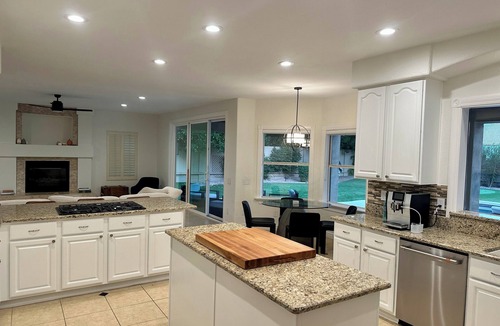 Arabian Crest House | 10min from TPC Scottsdale, 5brms, pool, putting green, many entertaining spaces