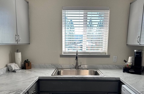 Brownsville Hotel | 11 - 1 king, 1 full, 1 queen, 2br, 1ba suite