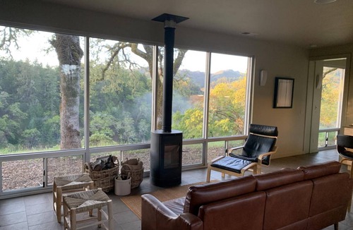 Ukiah House | 114 m² House ∙ 2 bedrooms ∙ 5 guests