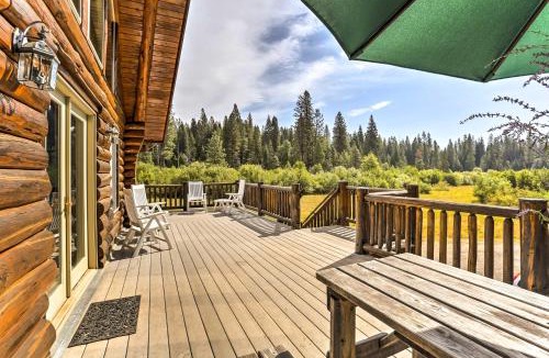 McCloud House | 13 Mi to Mt Shasta: Log Home on 60 Acres!