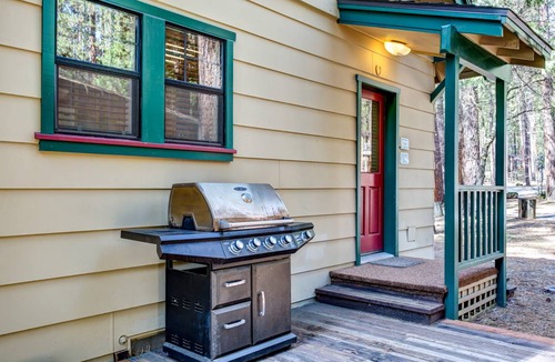 North Wawona Cabin | 155 m² Cabin ∙ 3 bedrooms ∙ 10 guests