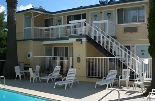 San Luis Obispo Hotel | 175 m² Motel ∙ 127 guests