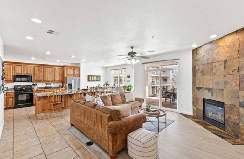 St. George Condo | 187 m² Condo ∙ 3 bedrooms ∙ 12 guests