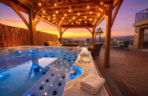 Lake Havasu City Villa | 18x60 Boat Pad Game Room-Lake View Villa-Hot Tub