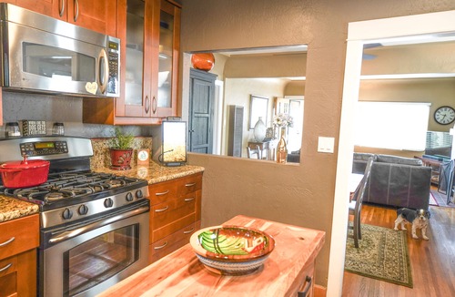 Altadena House | 1920s QUIET North Park Casita - Near EVERYTHING!