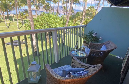 Kihei Apartment | 1BR/1BA BEACHFRONT GREAT LOCATION July 2026-Sept 2026 Discounted!