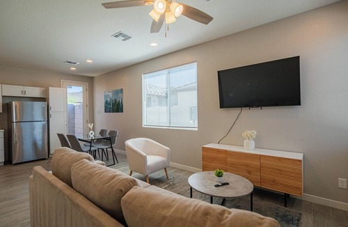 Glendale Apartment | 1BR/1BA w/King Bed – Prime Location