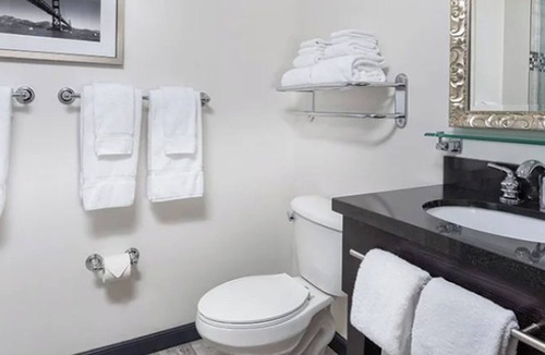 Nob Hill Hotel | 1BR Deluxe unit - 4 nites: 01/11/26 - 01/15/26; Walk to JP Morgan Conference