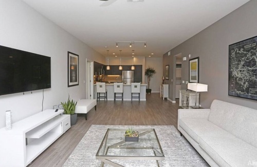 Menlo Park Condo | 1BR Lux. Apartments Near Facebook Headquarters