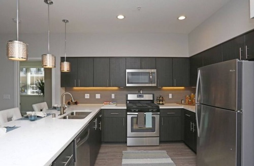 Menlo Park Condo | 1BR Lux. Apartments Near Facebook Headquarters