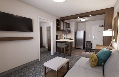 Irvine Business Complex Apartment | 1BR Suite w/Views | Full Kitchen & Free Breakfast